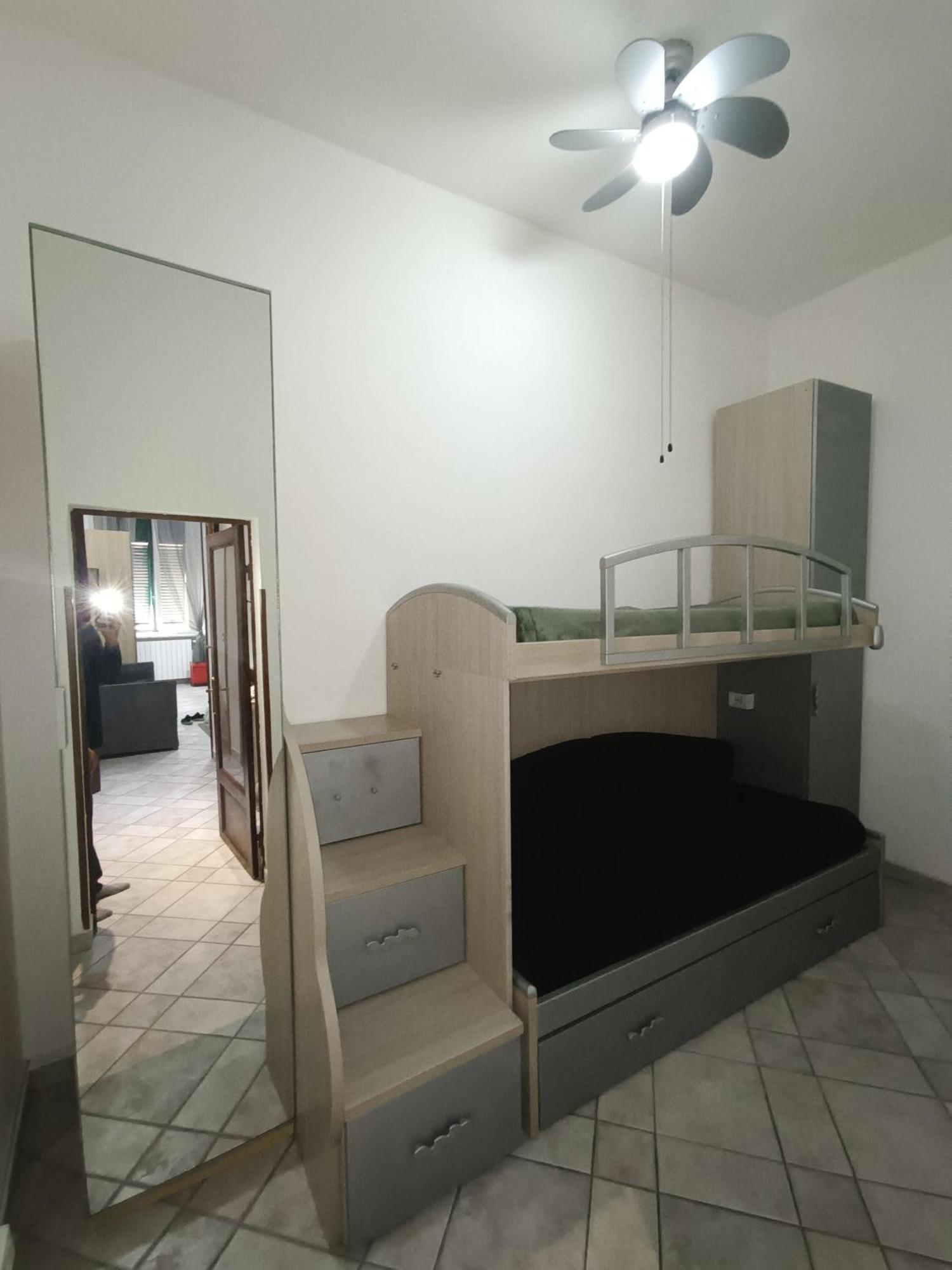 Casa Vacanze Completa Di Tutto E Anche Di Piu Ливорно Экстерьер фото