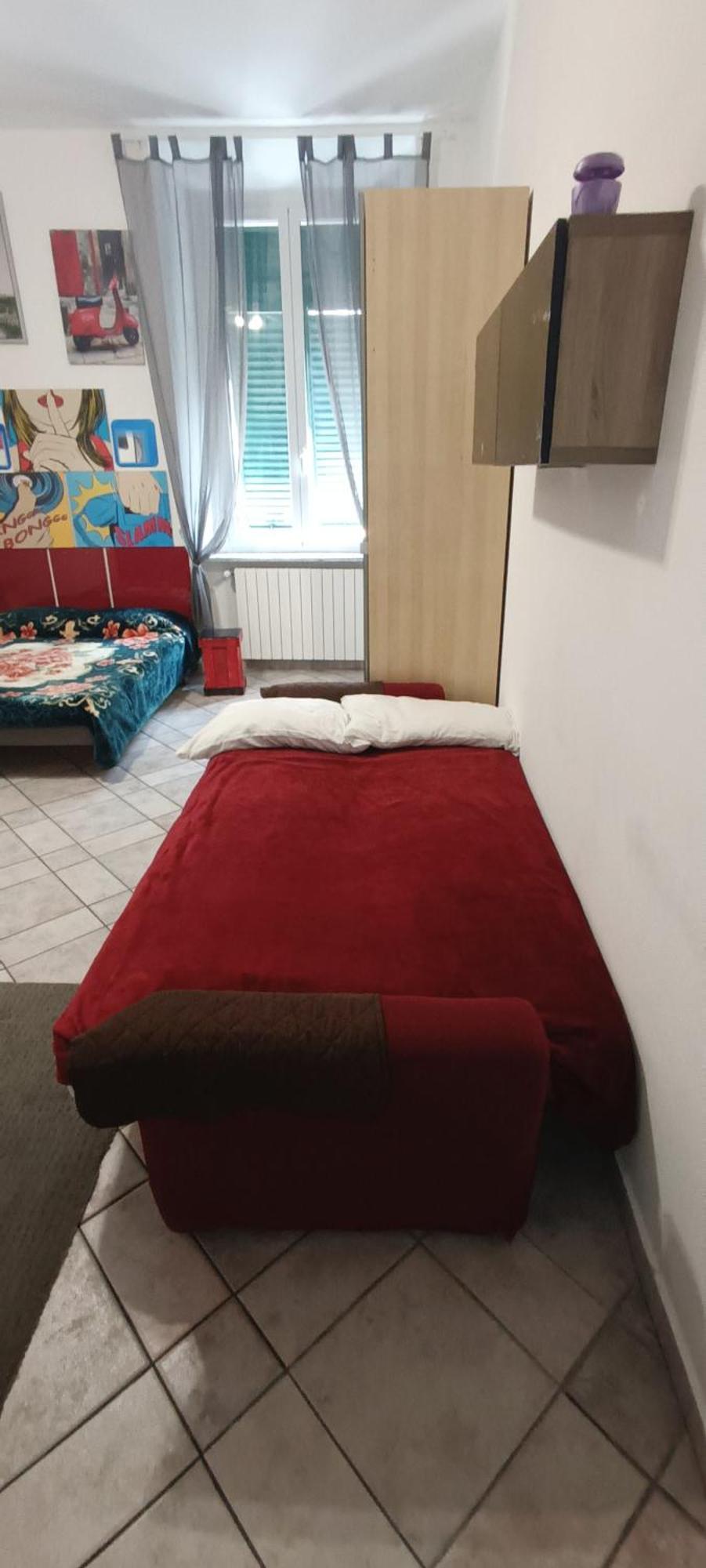 Casa Vacanze Completa Di Tutto E Anche Di Piu Ливорно Экстерьер фото