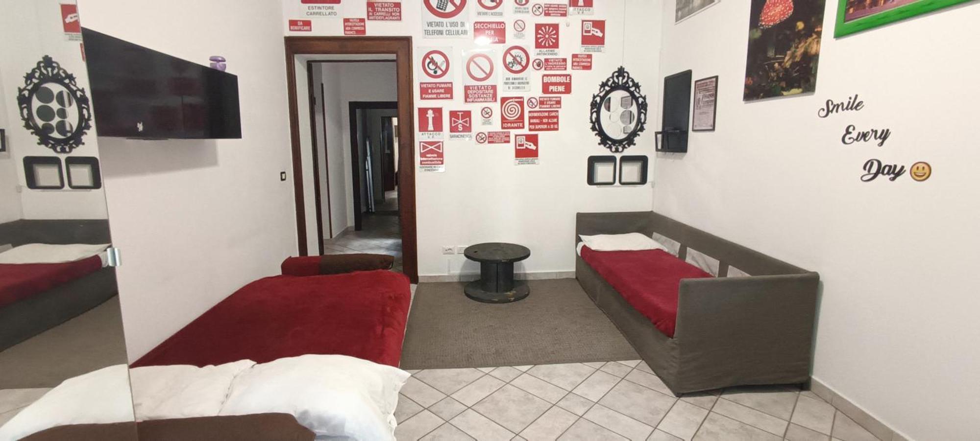 Casa Vacanze Completa Di Tutto E Anche Di Piu Ливорно Экстерьер фото